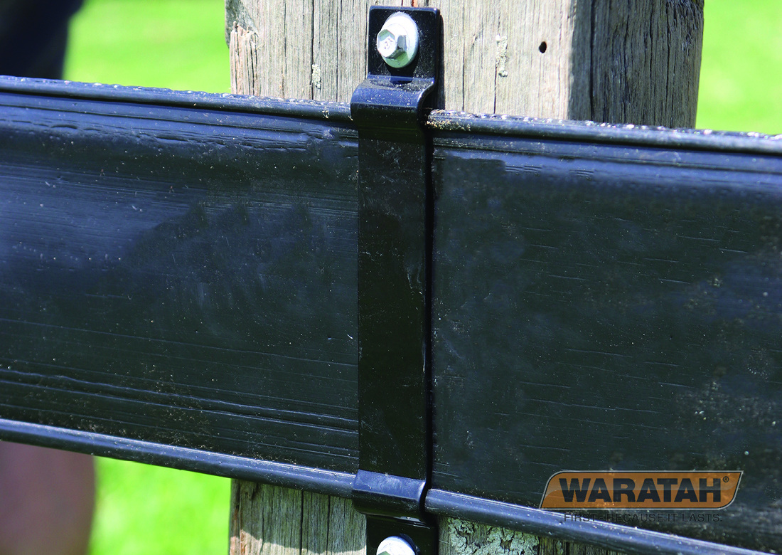 1 WAR Flex Rail Websiteimages Standard Rail Bracket Insitu