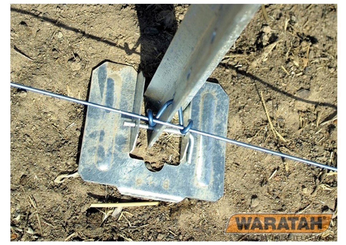 WAR Fencingaccessories Anti Sink Plates Insitu