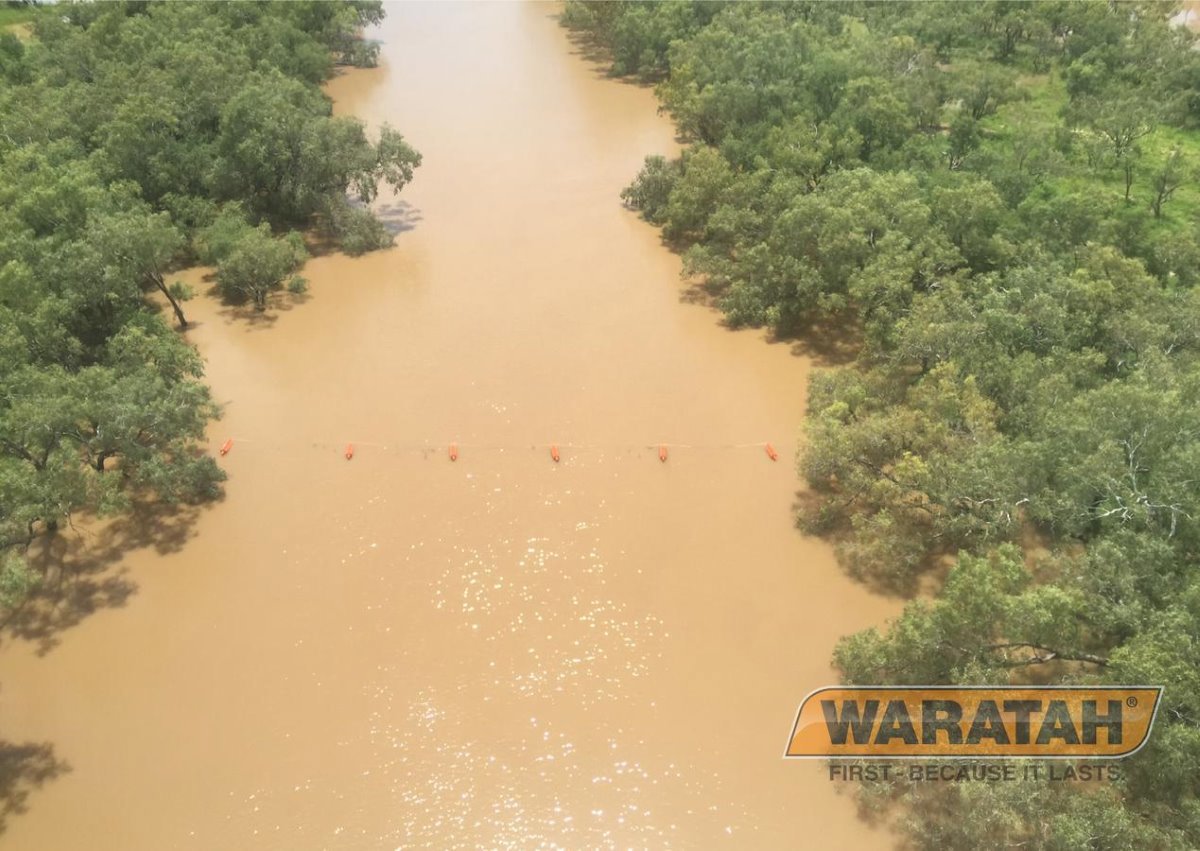 WAR Fencingaccessories Flood Post Insitu4